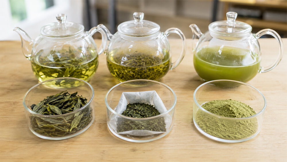 Como o corte dos ingredientes e o tempo de extração afetam o sabor do chá